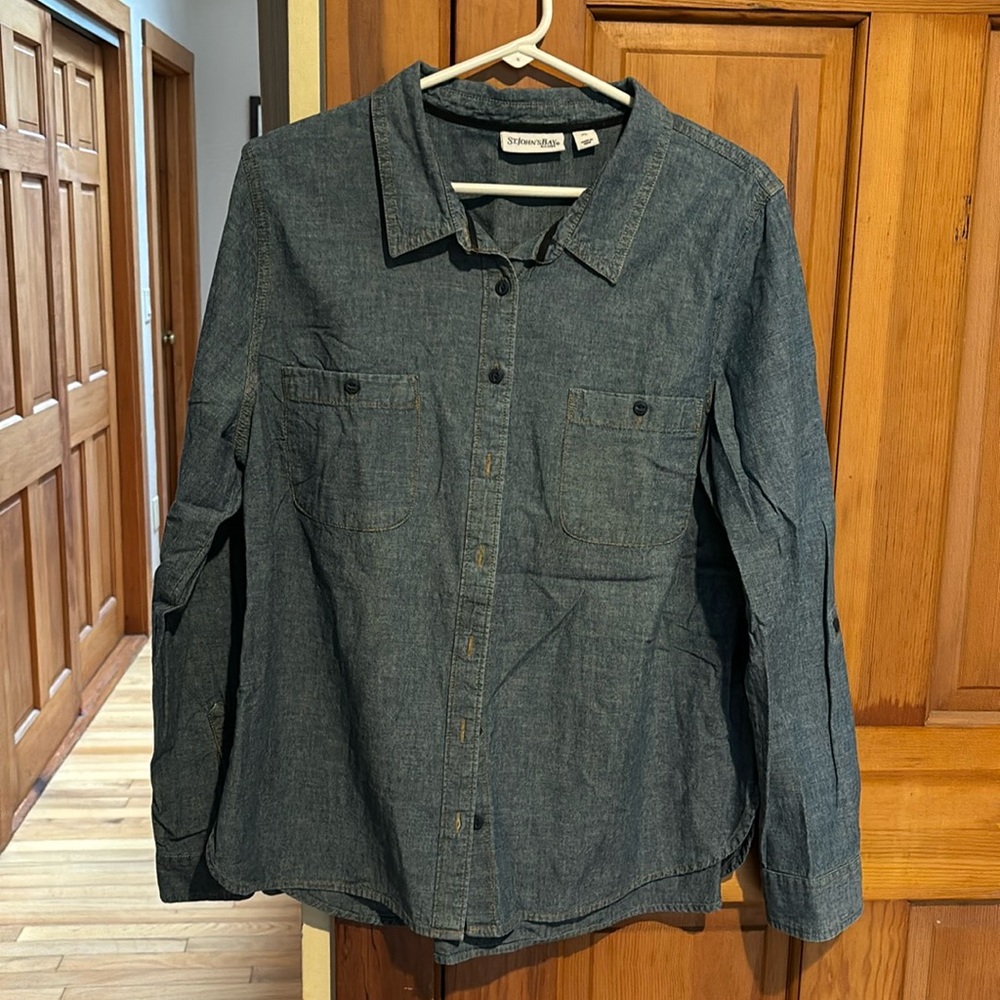 St. John’s Bay Jean Shirt Button down optional button rolled sleeves SzXL Cotton